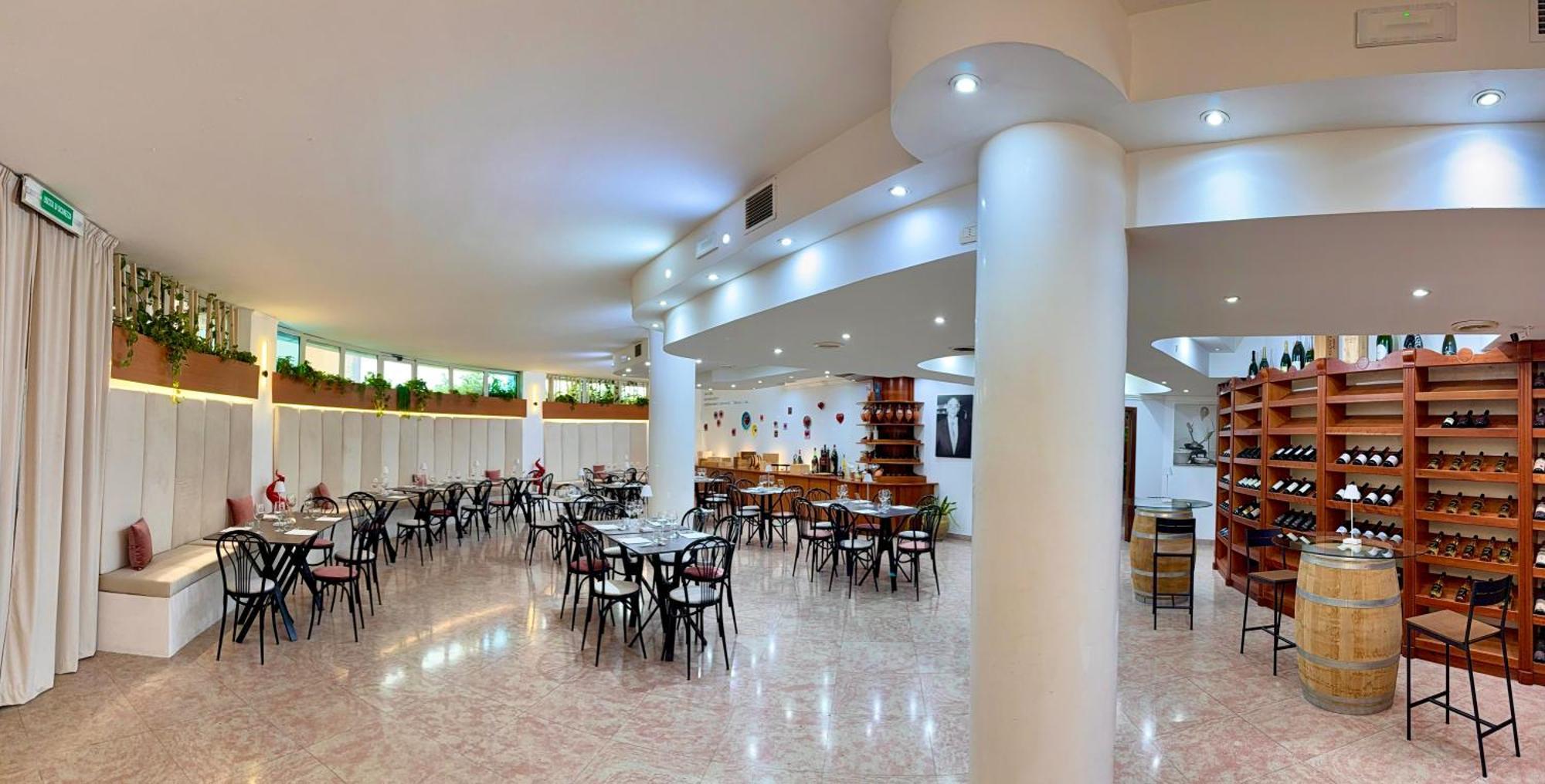 Hotel Sica Montecorvino Rovella Exteriör bild